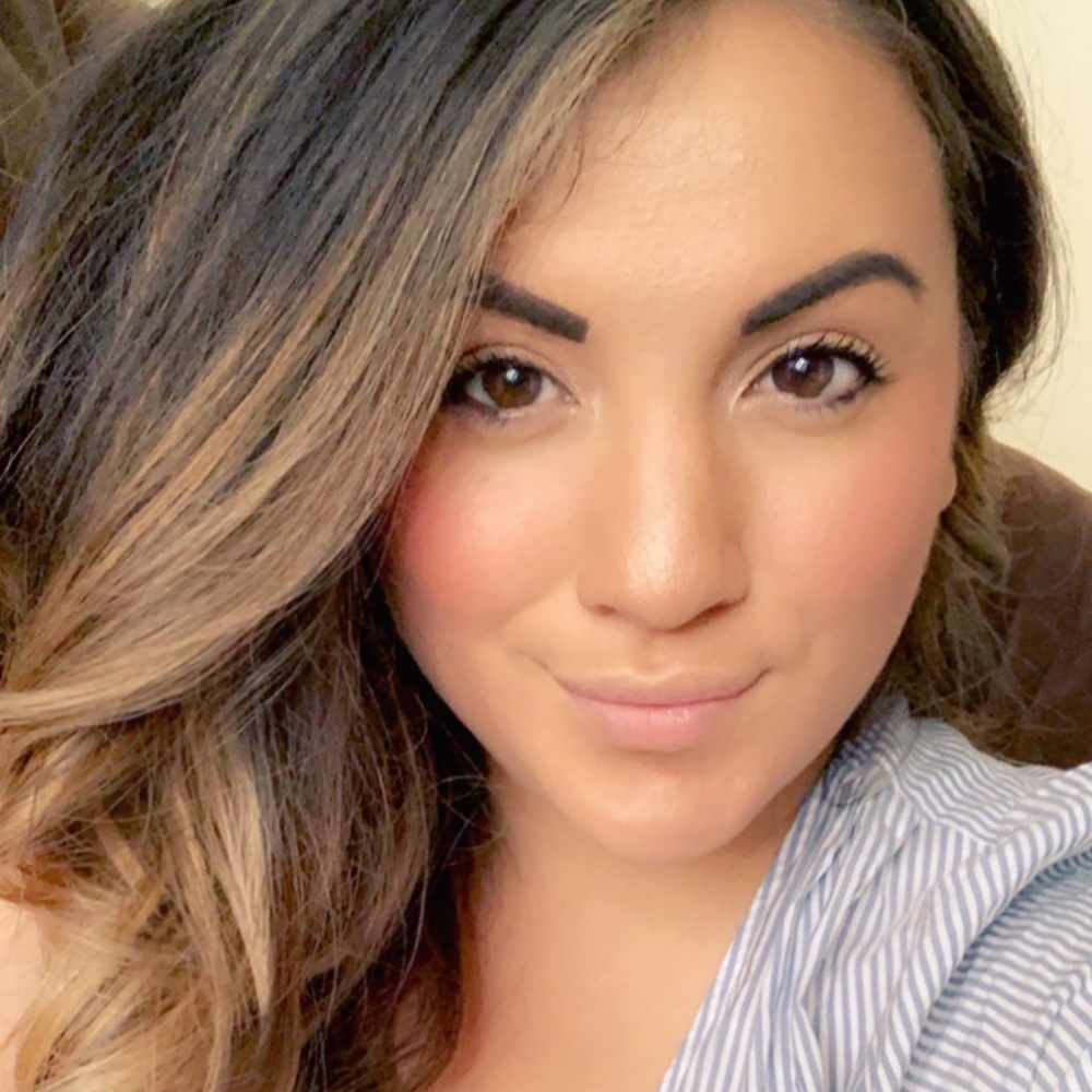 Meet your Posher, Alyssa